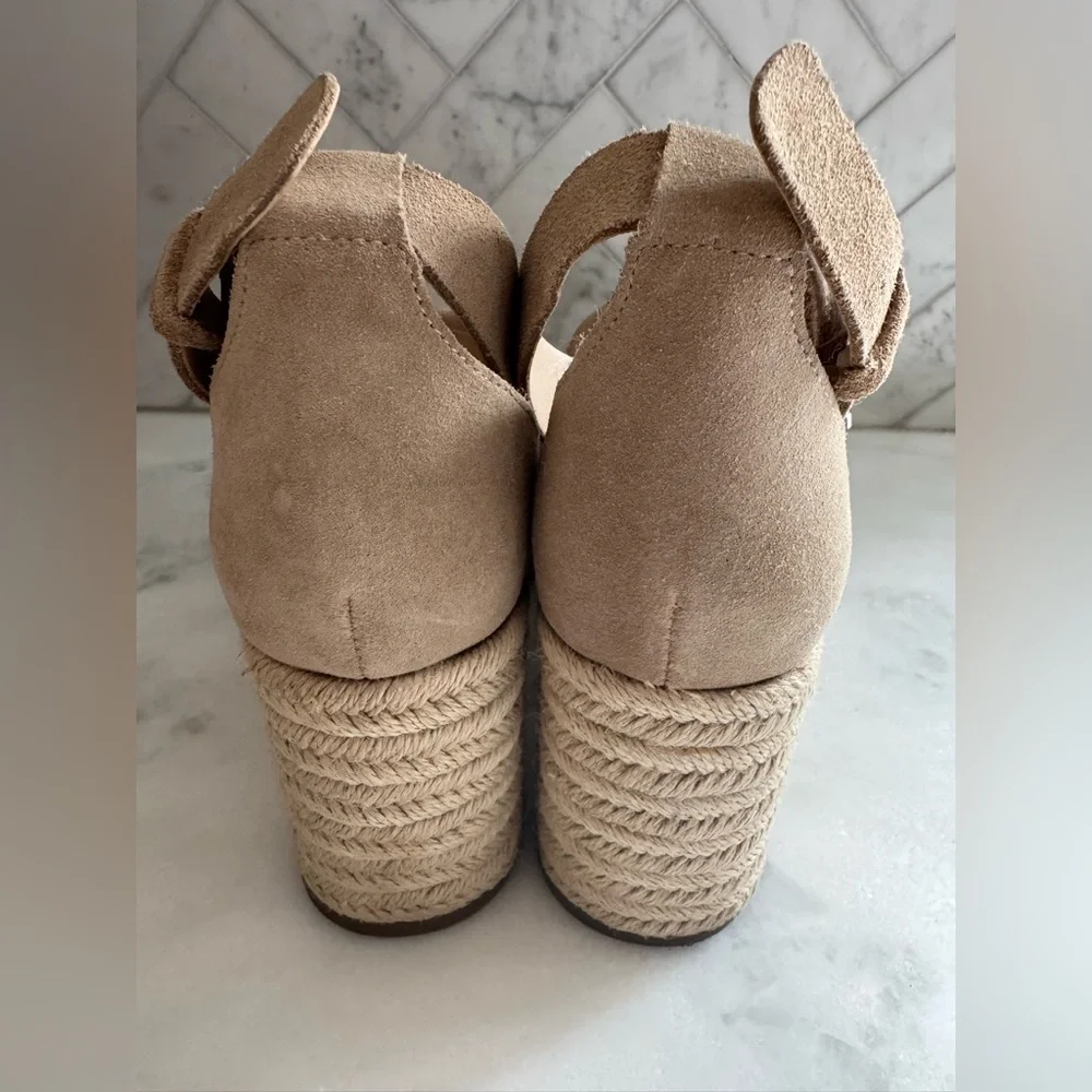 Marc Fisher stylish woven